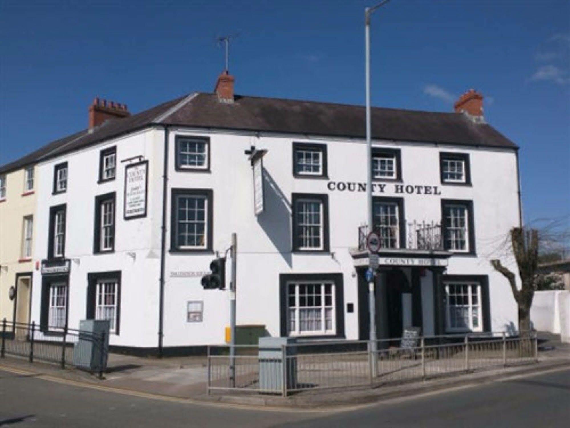 The County Hotel Haverfordwest Exterior foto